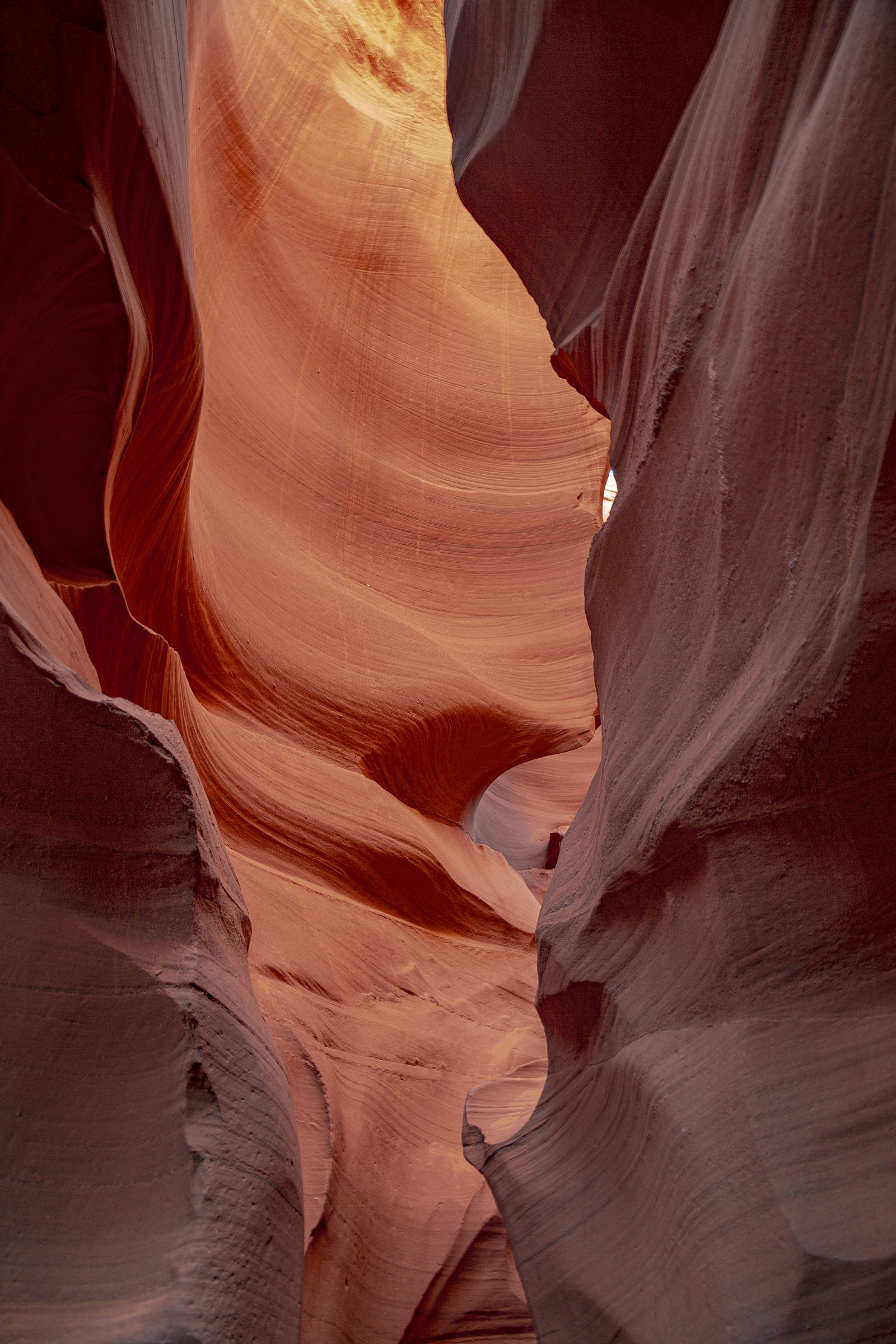 Light beam through Antelope Canyon slot canyon walls